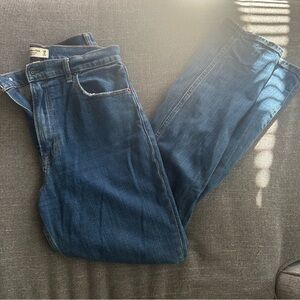 Abercrombie & Fitch 90’s Slim Straight Ultra High Rise (Curve Love)